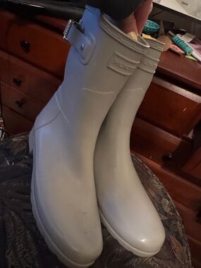 Hunter Light Gray Rain Boot Interior with Branded Insole